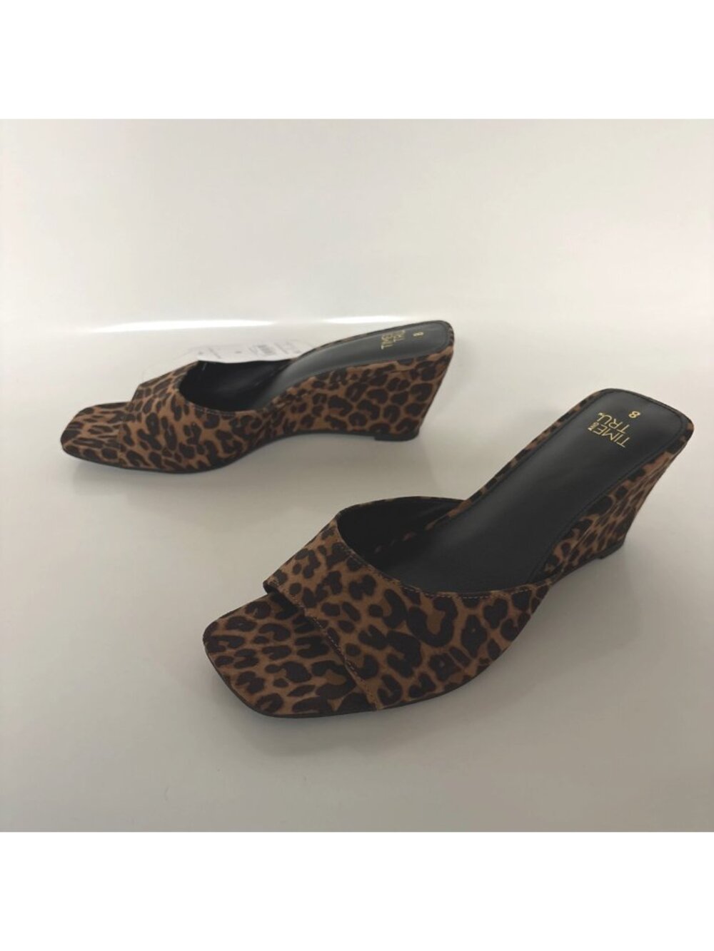 Time and Tru Slip On Wedge Sandals Women Size 8 Brown Cheetah Leopard Shoe NEW